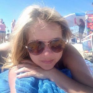 Meet your Posher, Shelly